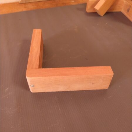 Patas de madera para muebles y sillones